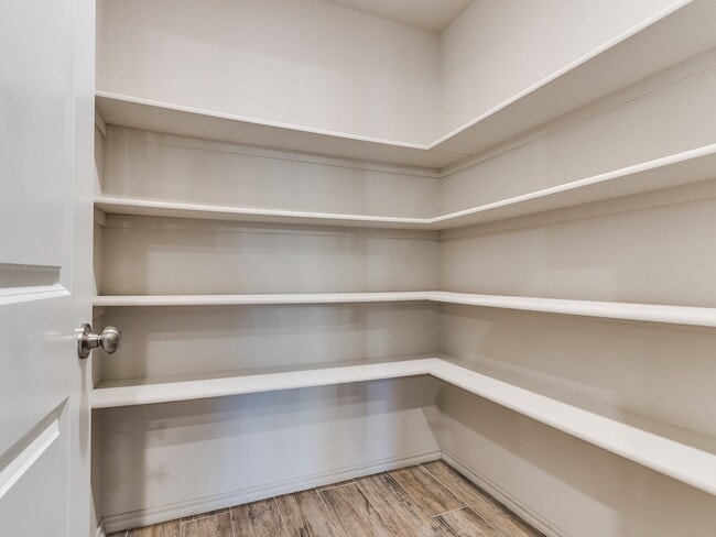 Building Photo - 3421 Pagoda Pead Dr