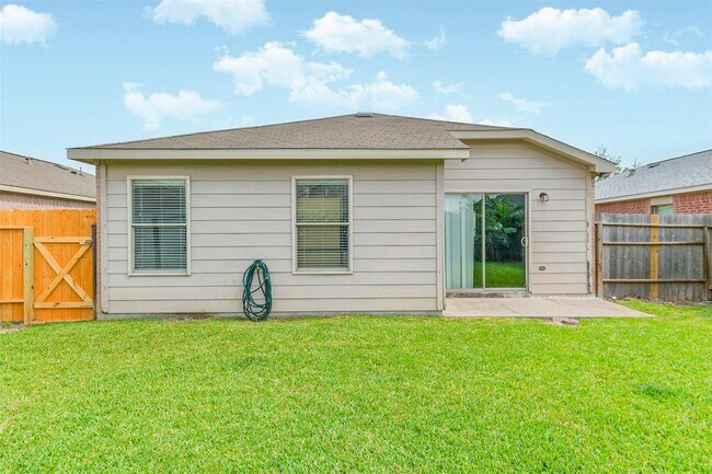 Building Photo - 16530 Peyton Ridge Cir