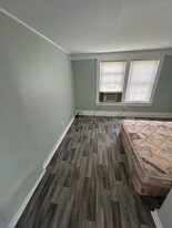 Building Photo - 307 22nd St