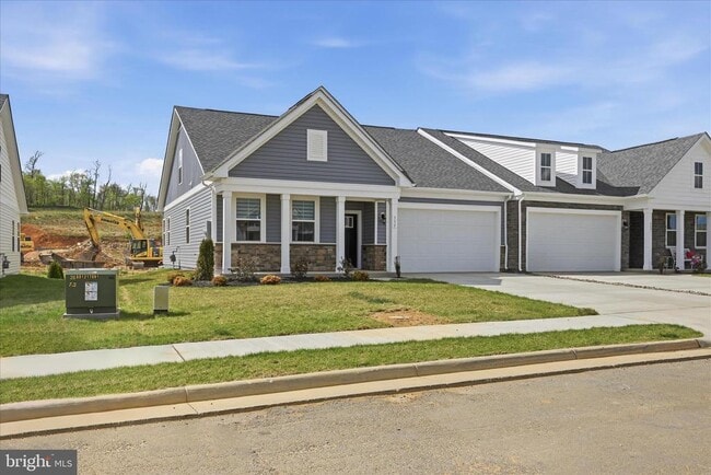 Building Photo - 115 Trellis View Ln