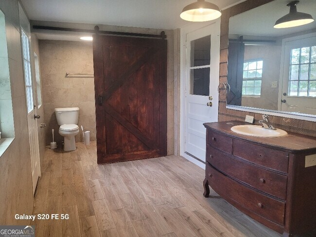 Building Photo - 91 Hearn Rd