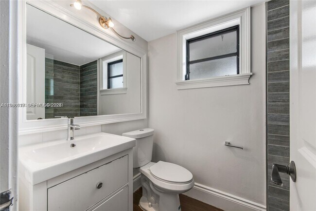 Building Photo - 9005 SW 56th St