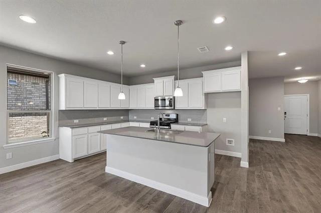 Building Photo - 801 Chaplin Dr