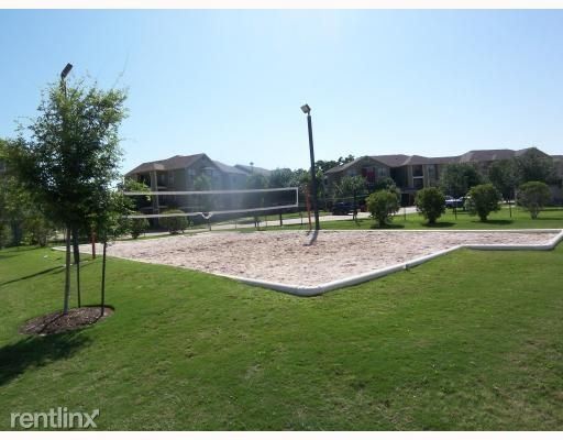 Building Photo - 3 br, 3 bath Condo - 801 Luther St W Unit 604