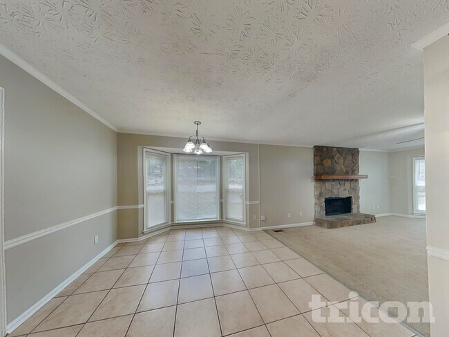 Building Photo - 1925 Sidneys Cove