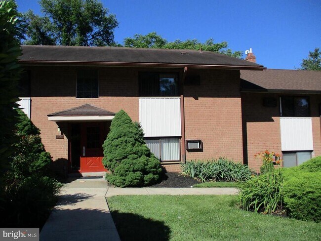Building Photo - 1016 W Baltimore Pike