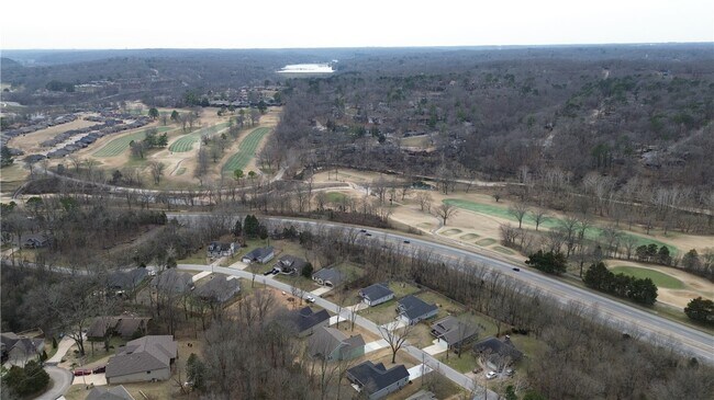 Building Photo - 47 Overton Dr