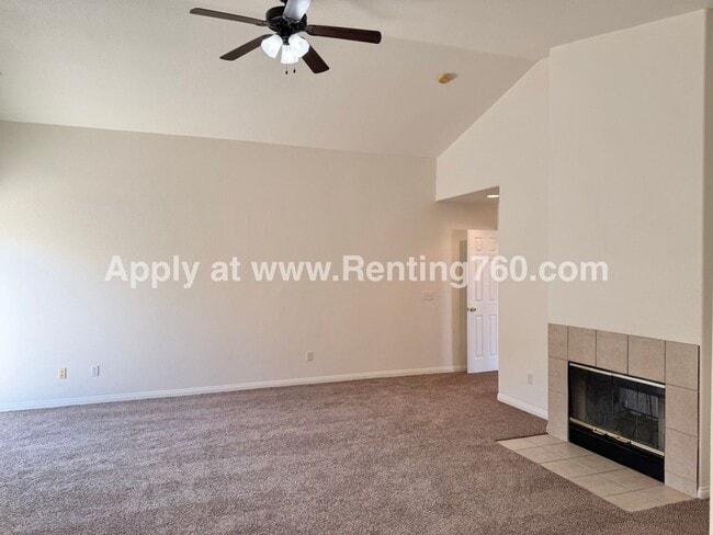 Building Photo - Spacious 4 Bed Home in Copper Hills Neighborhood!