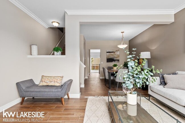 Building Photo - 11637 Squiers Blvd