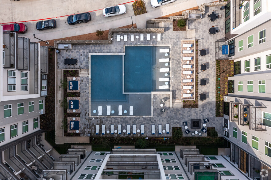 Resort-Style Swimming Pool - The Montgomery at Watters Creek