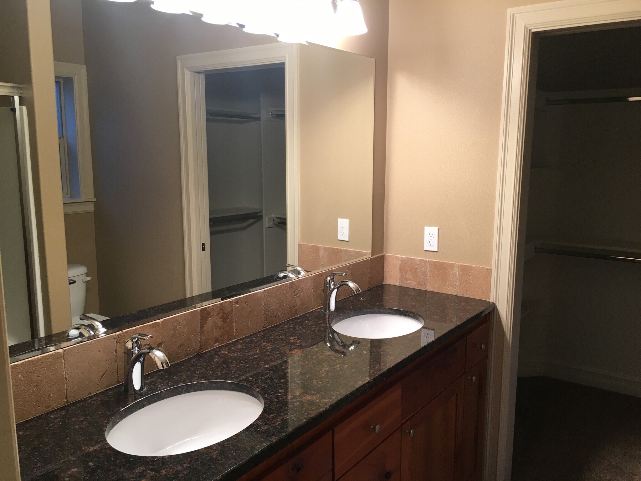 primary full bathroom - 2060 SW Kendra St