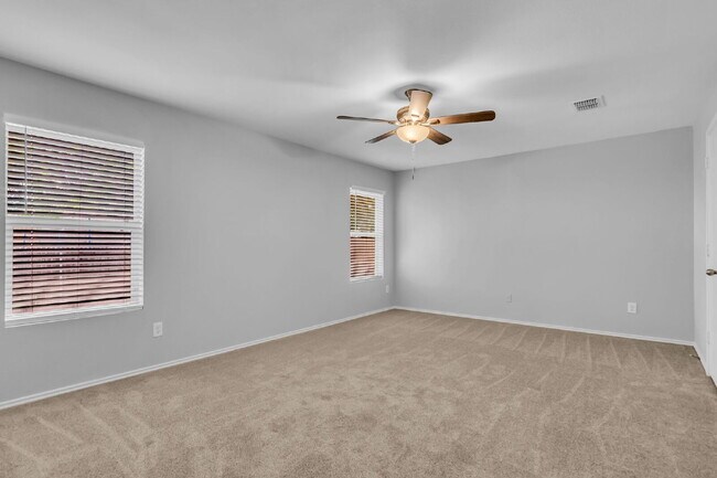 Building Photo - "Spacious 4-Bedroom Home – 2,085 Sq Ft Fort Worth Retreat!"