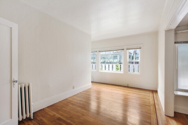 Building Photo - 2119 Hearst Ave