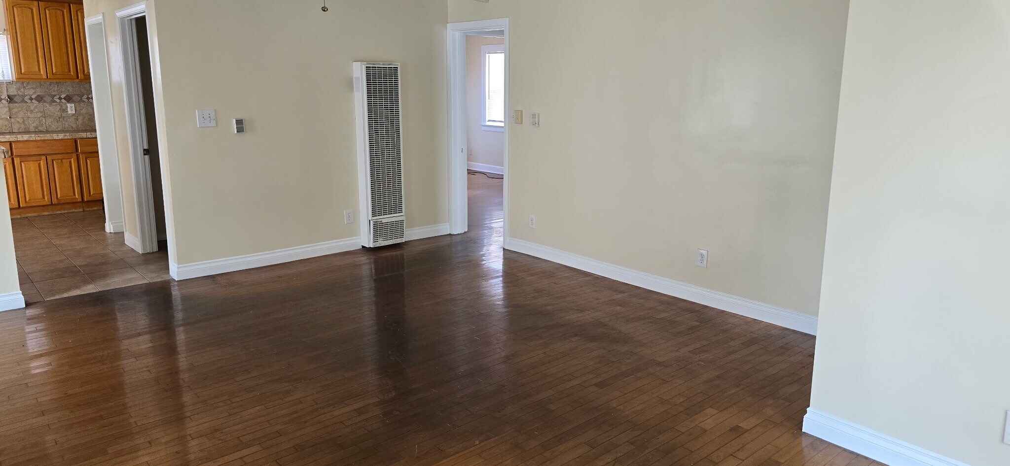 Building Photo - 1039 Meadowbrook Ave