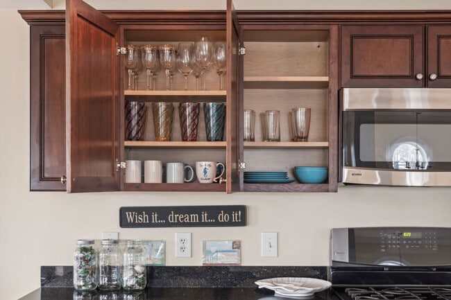 Building Photo - 9 Lowell St