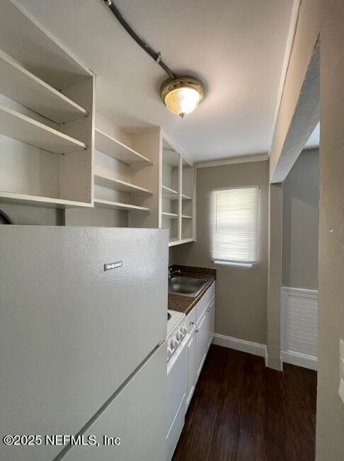 Building Photo - 810 2nd St N