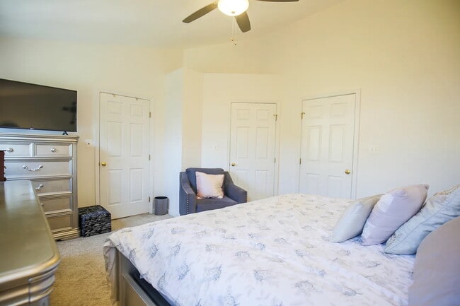 Building Photo - 14331 Stonewater Ct