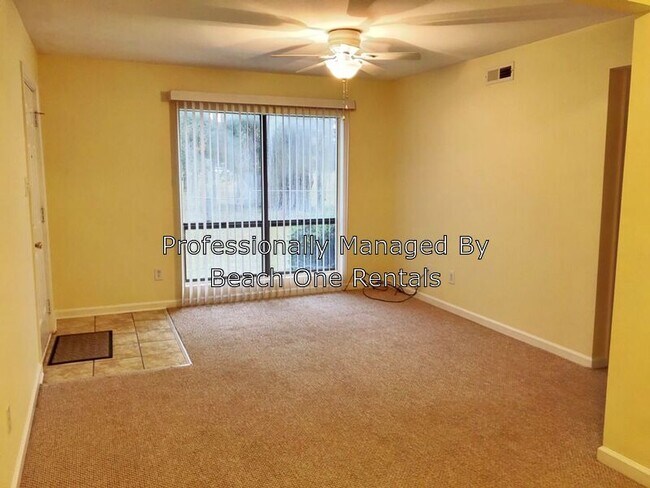 Building Photo - 615 Carter Ln