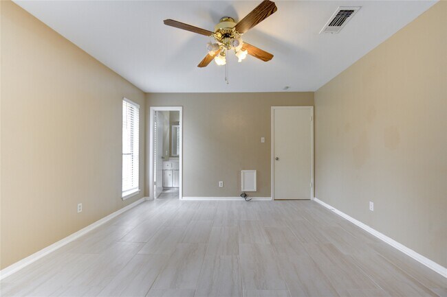 Building Photo - 3412 Avenue R