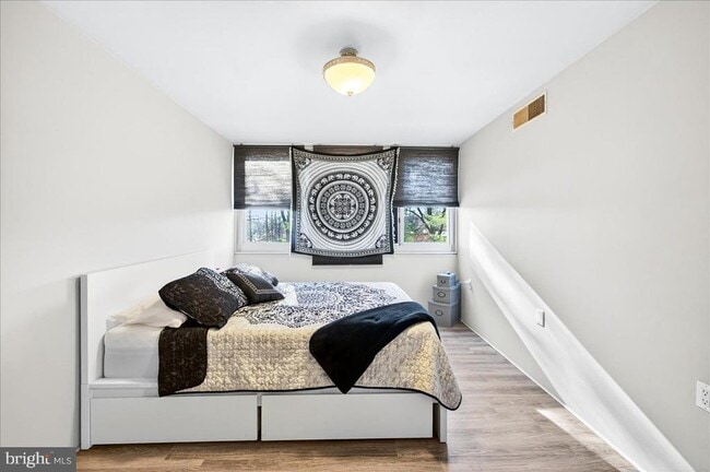 Building Photo - 4420 Briarwood Ct N