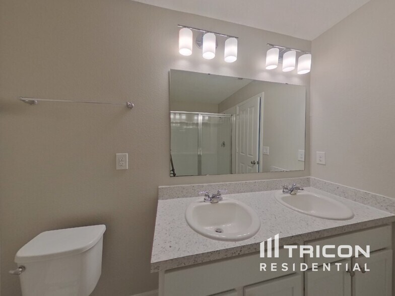 Building Photo - 3268 Eagle Hammock Cir