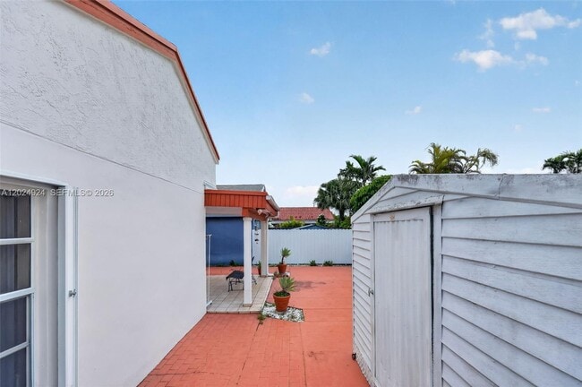 Building Photo - 13440 SW 28th St