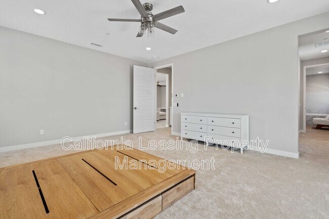 Building Photo - 28649 Windbreak Tr
