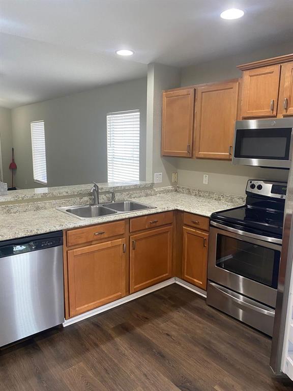 Building Photo - 8411 Deer Chase Dr