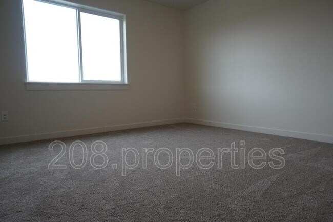 Building Photo - 10236 W Achillea St