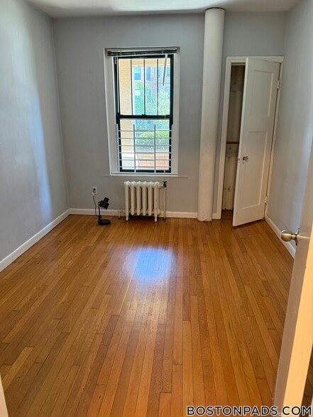 Building Photo - 452 Park Dr