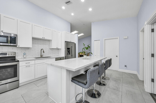 Building Photo - 3811 Arelia Dr