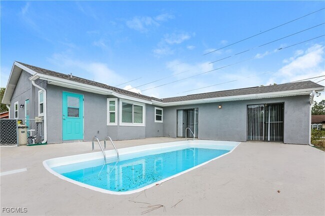 Building Photo - 4007 Allure Ln