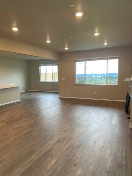 Building Photo - 1339 Baker Heights Loop