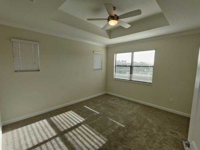 Building Photo - 1242 Sandwedge St