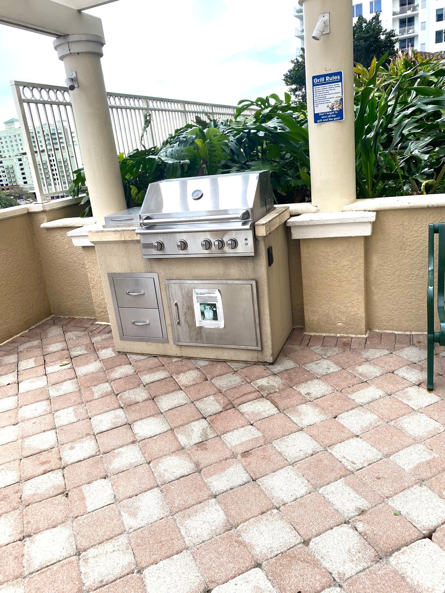 Grills - 511 SE 5th Ave