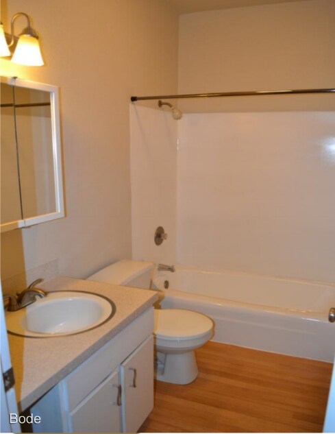 Building Photo - 611 Capitol Way S