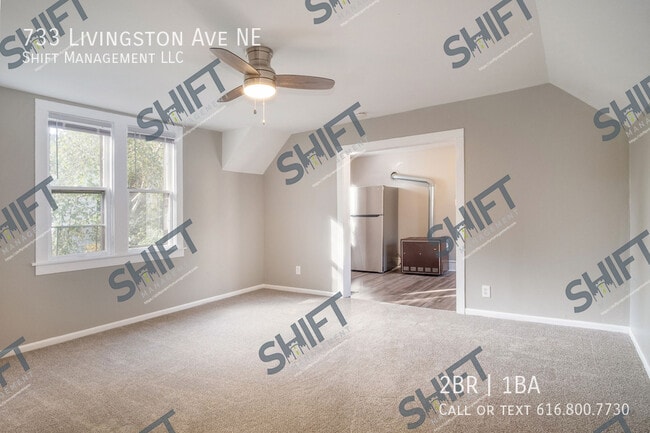 Building Photo - 733 Livingston Ave NE