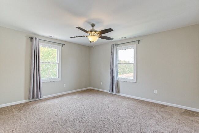 Building Photo - !!!WOW!!! Single Family home in Norfolk