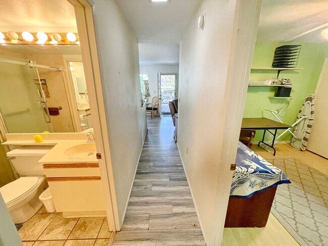 Building Photo - Charming 1BR, 1.5BA Ground Floor Condo – Fully Furnished & Move-In Ready! Seasonal Rental Availab...