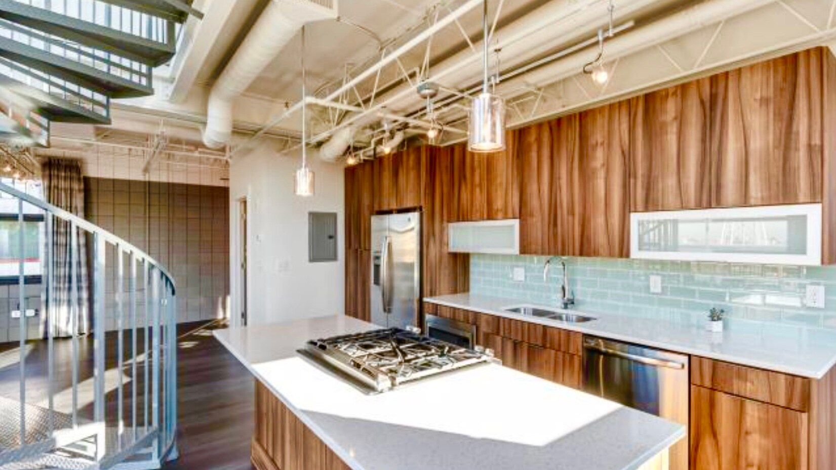 Building Photo - 360 W 300 S