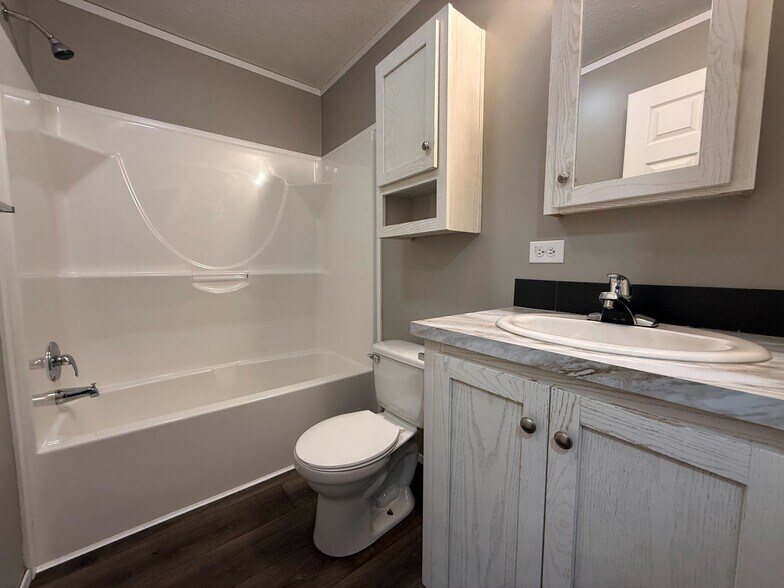 Building Photo - 71601 Juliet Ct