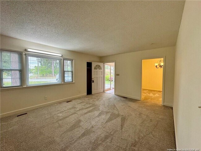 Building Photo - 400 Harrill Cir