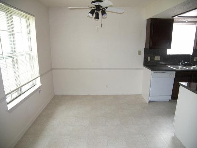 Building Photo - 10108 Woodland Village Dr