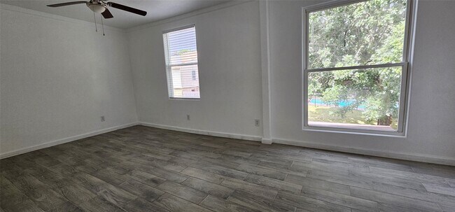 Building Photo - 811 Knights Bridge Ln