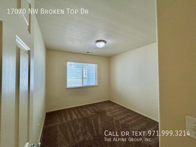 Building Photo - 17070 NW Broken Top Dr