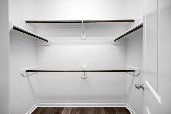 Building Photo - 9575 E Woodmark