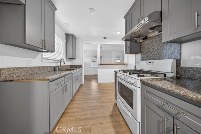 Building Photo - 4020 N Woodgrove Ave