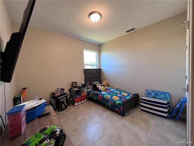 Building Photo - 40 Ensenada Ave