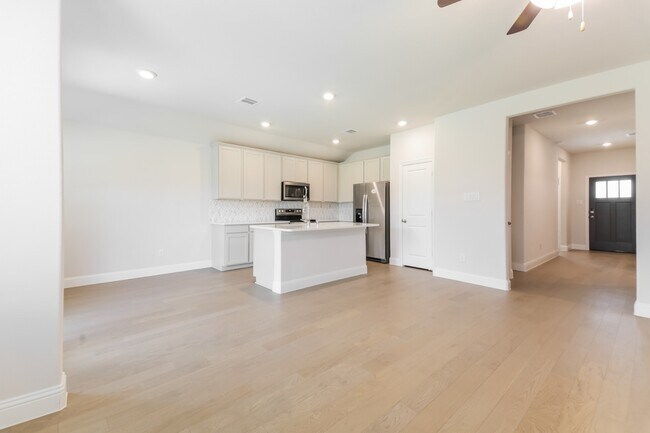 Building Photo - Brand-New 3-Bed Home with Designer Finishes, Energy Savings, and Community Amenities in Anna