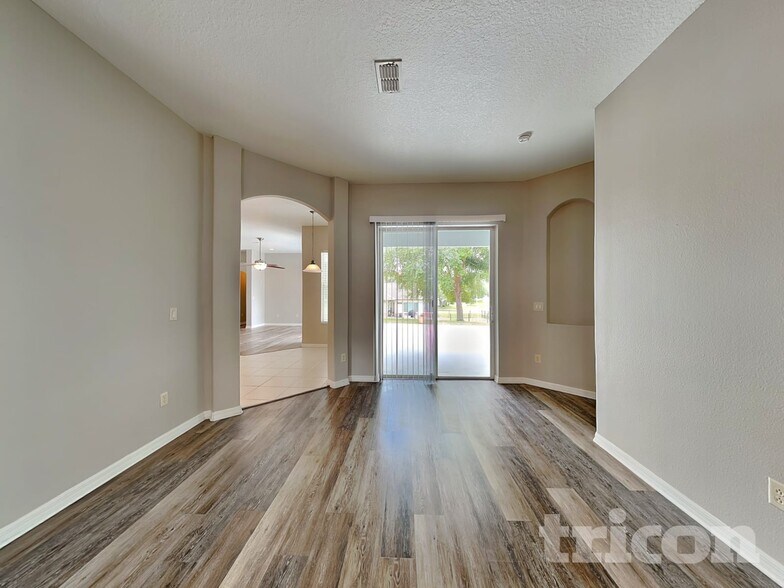 Building Photo - 14556 Edgemere Dr